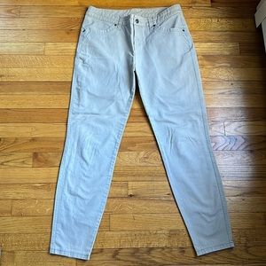 Kuhl khaki pants. Size 10 R in EUC.